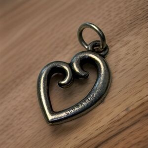 Vintage James Avery Retired Sterling Silver A Mothers Love Heart Charm